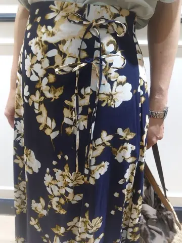 組曲 井上 コーディネート画像