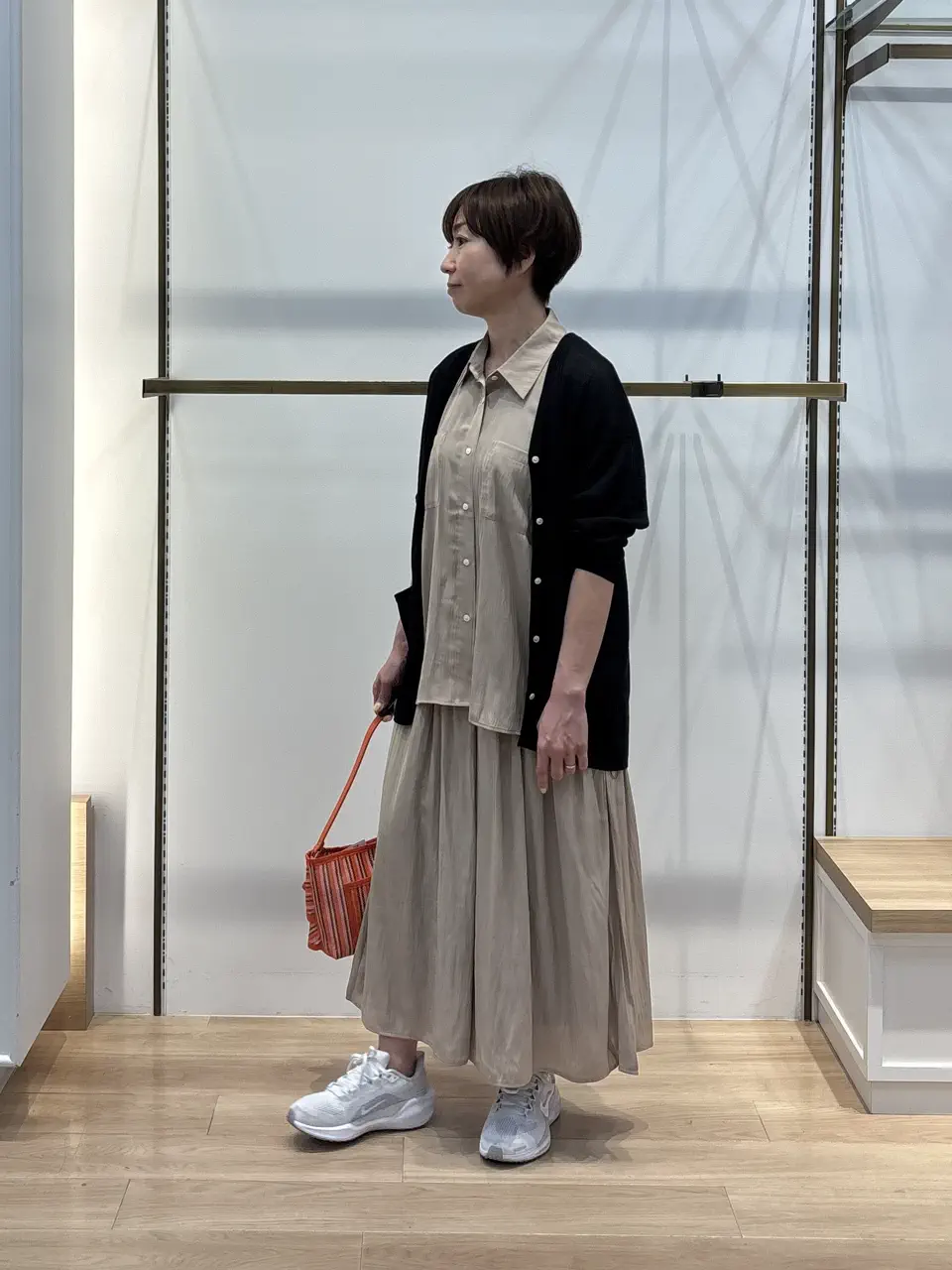 組曲 井上 コーディネート画像