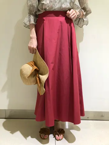 組曲 スタッフ コーディネート画像