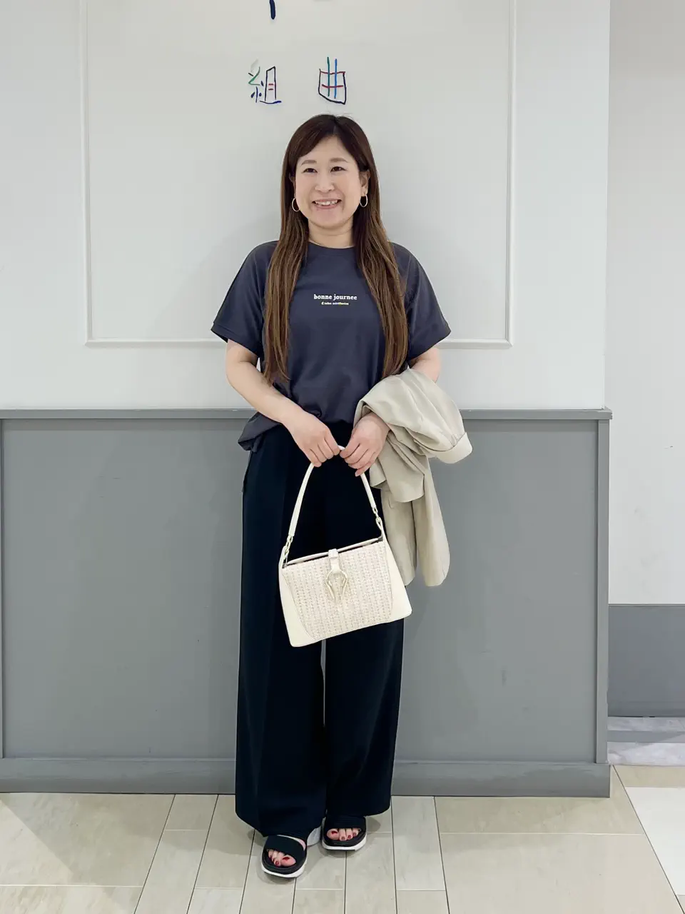 ANY SIS スタッフ コーディネート画像
