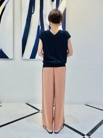 組曲 冨樫 コーディネート画像