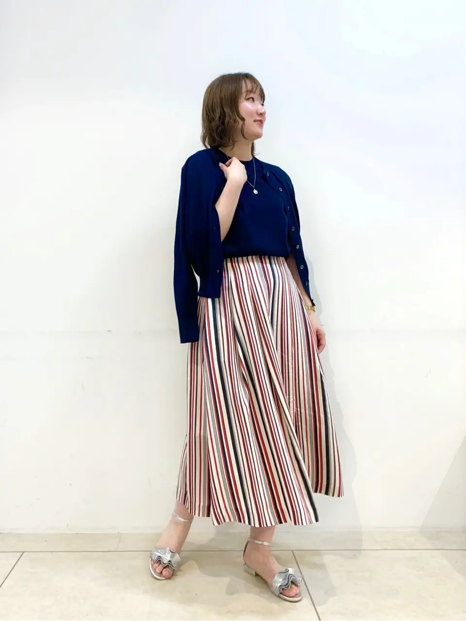 組曲 石井 コーディネート画像