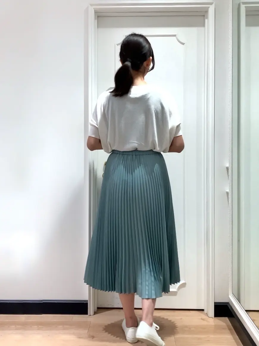 組曲 スタッフ コーディネート画像