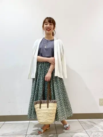 組曲 田中 コーディネート画像