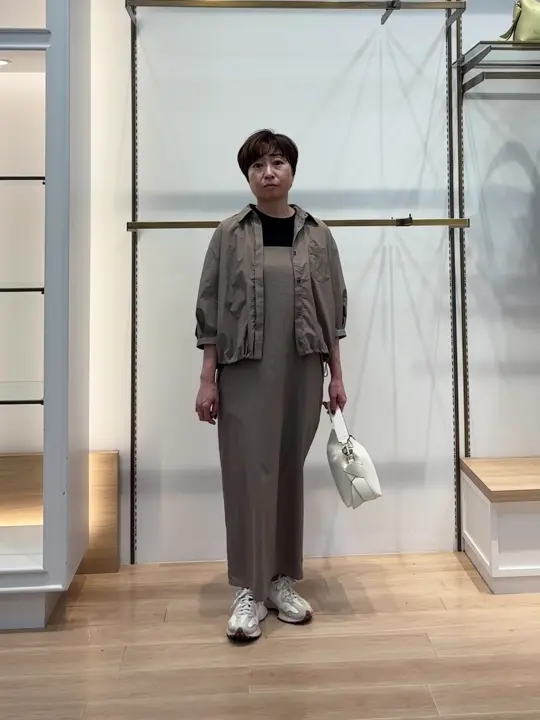 組曲 井上 コーディネート画像