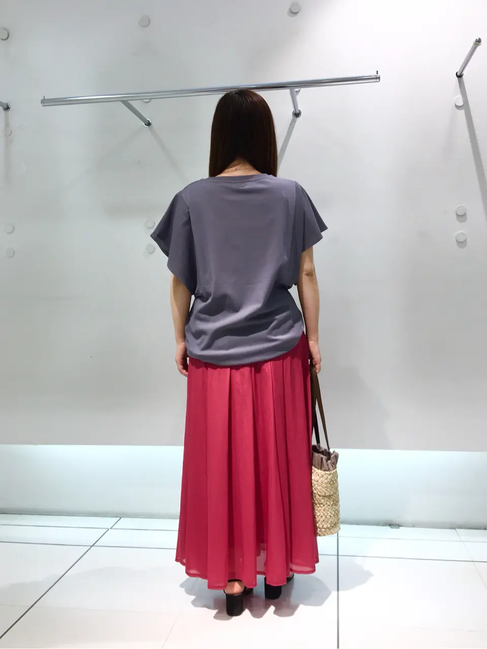 組曲 スタッフ コーディネート画像