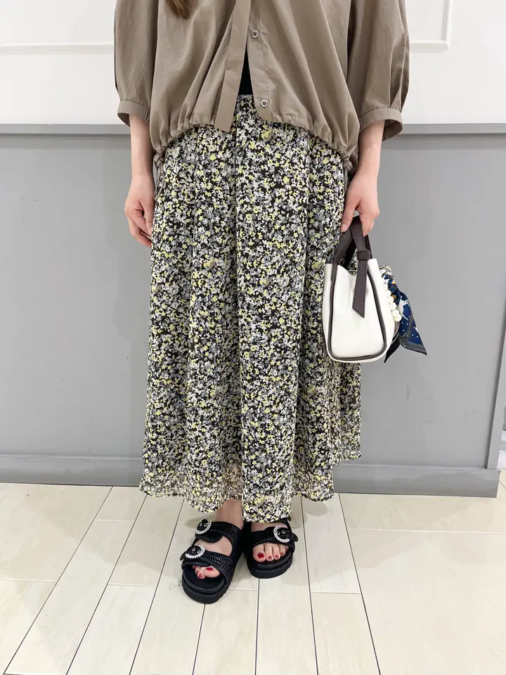 組曲 スタッフ コーディネート画像