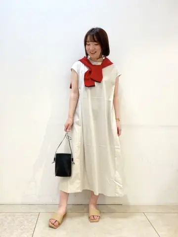 組曲 石井 コーディネート画像