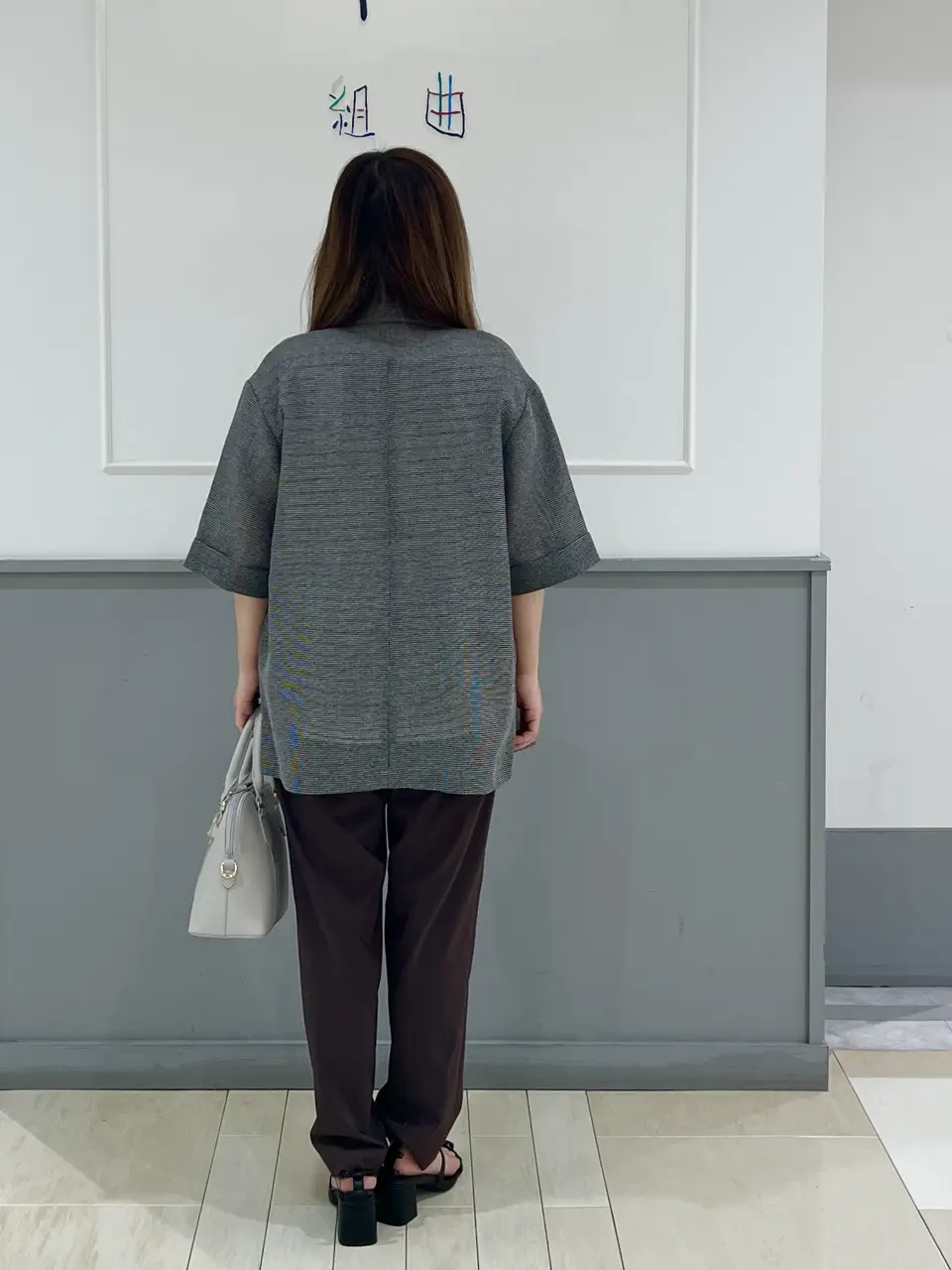 ANY SIS スタッフ コーディネート画像