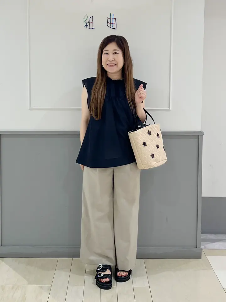 組曲 スタッフ コーディネート画像