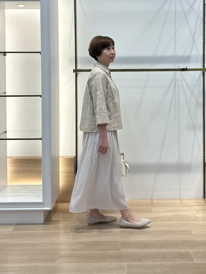 組曲 井上 コーディネート画像