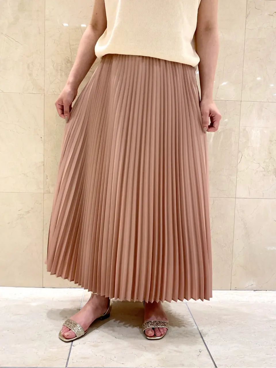 組曲 柿内 コーディネート画像