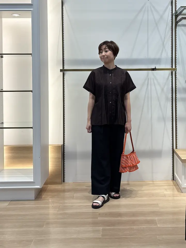 組曲 井上 コーディネート画像