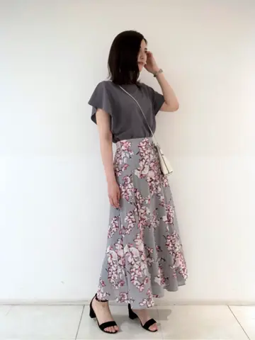 組曲 岩田 コーディネート画像