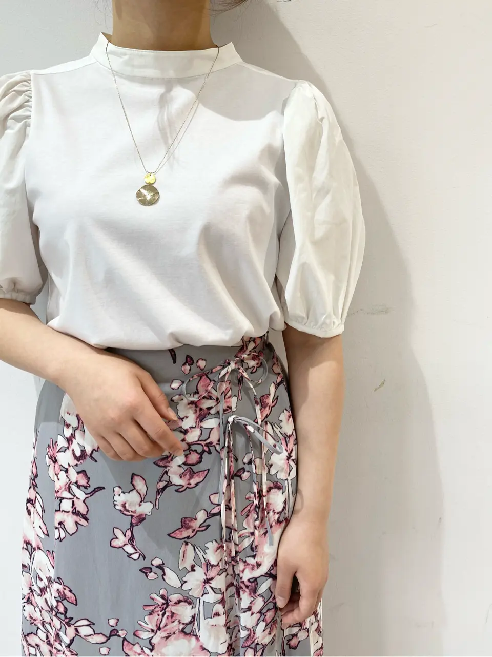 組曲 田中 コーディネート画像