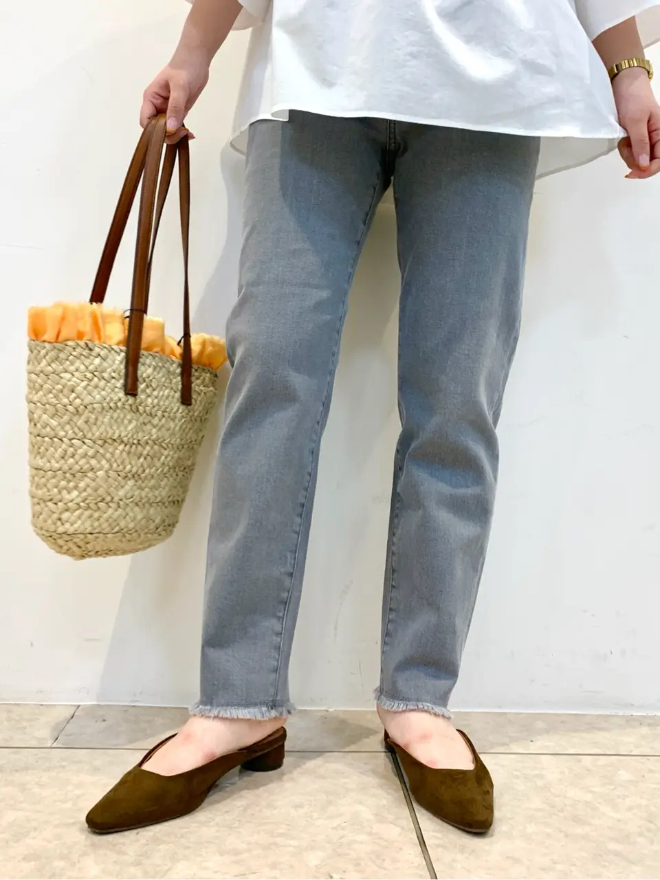 組曲 石井 コーディネート画像