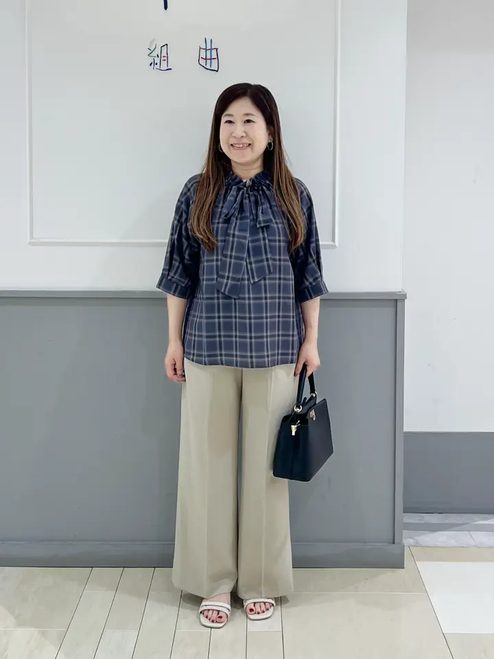 ANY SIS スタッフ コーディネート画像