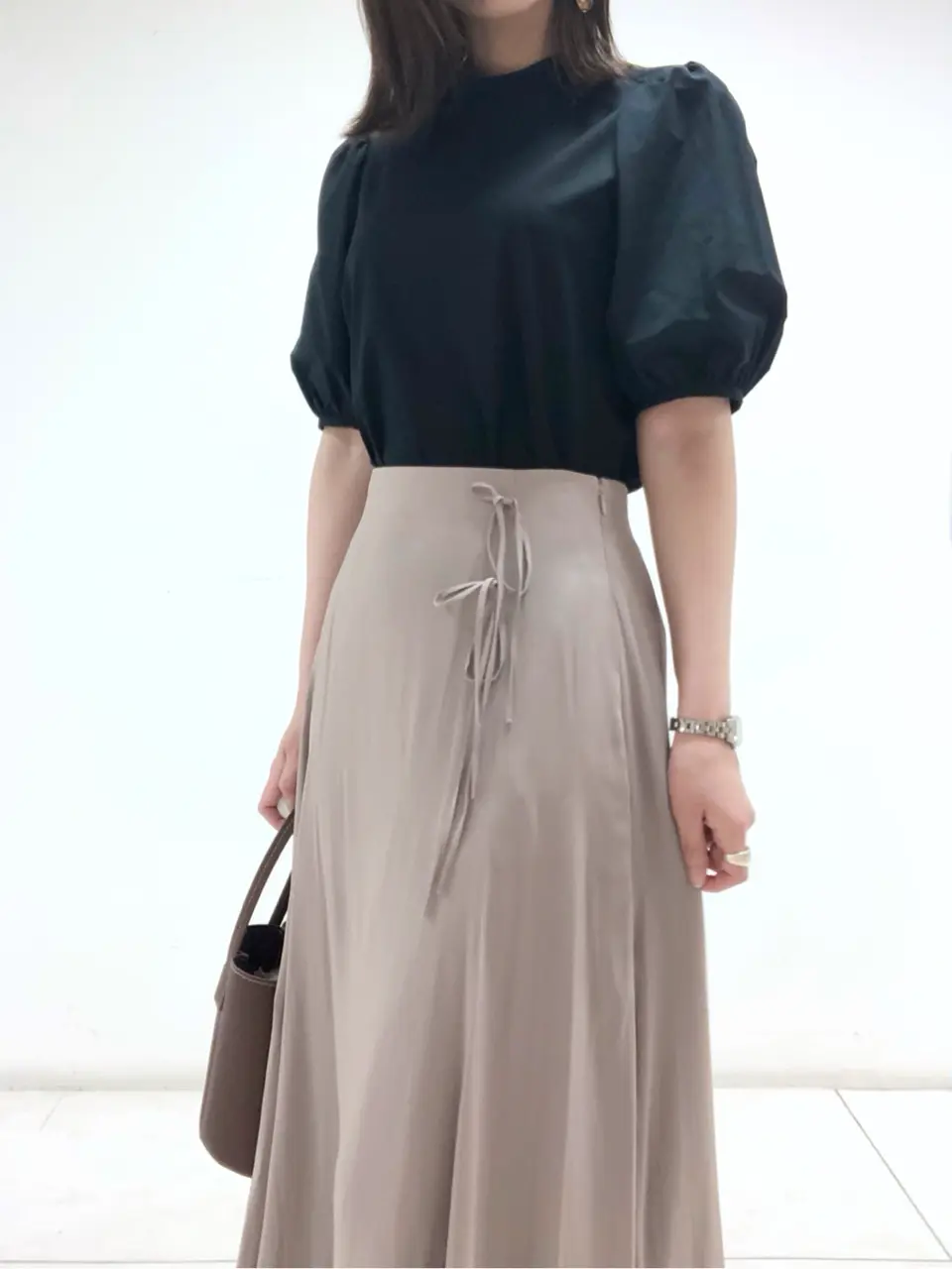 組曲 岩田 コーディネート画像