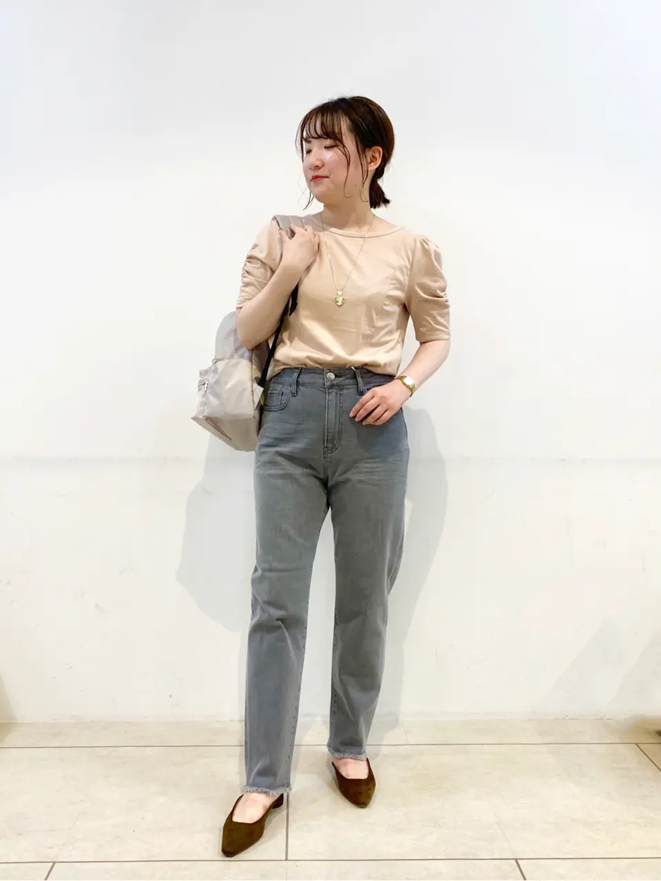 組曲 石井 コーディネート画像