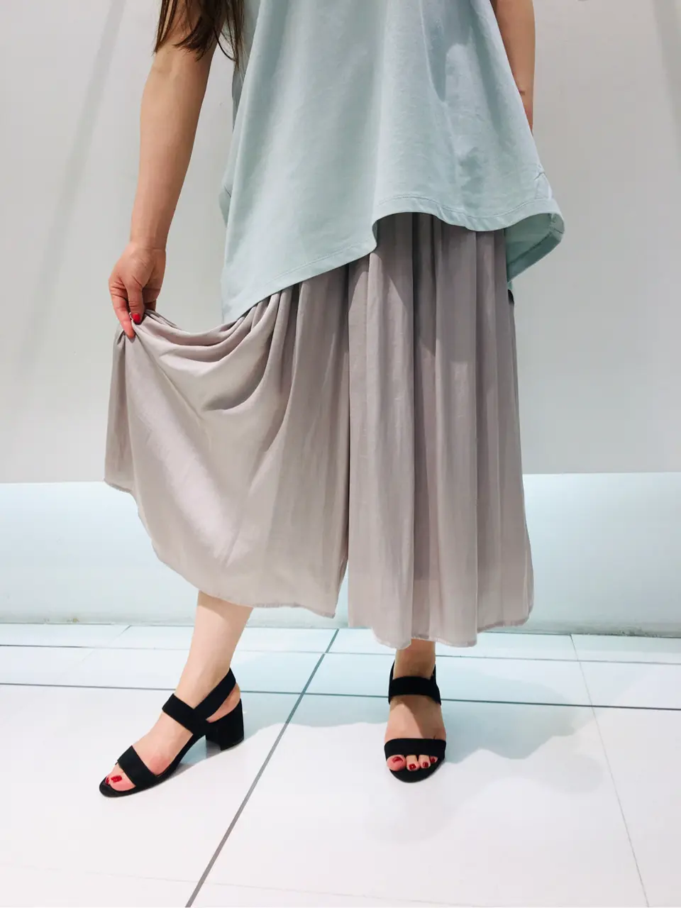 組曲 スタッフ コーディネート画像