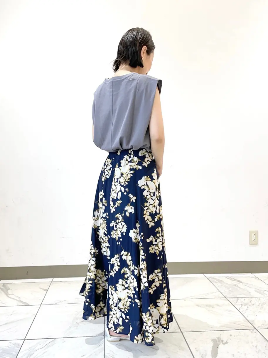 組曲 豊島 コーディネート画像