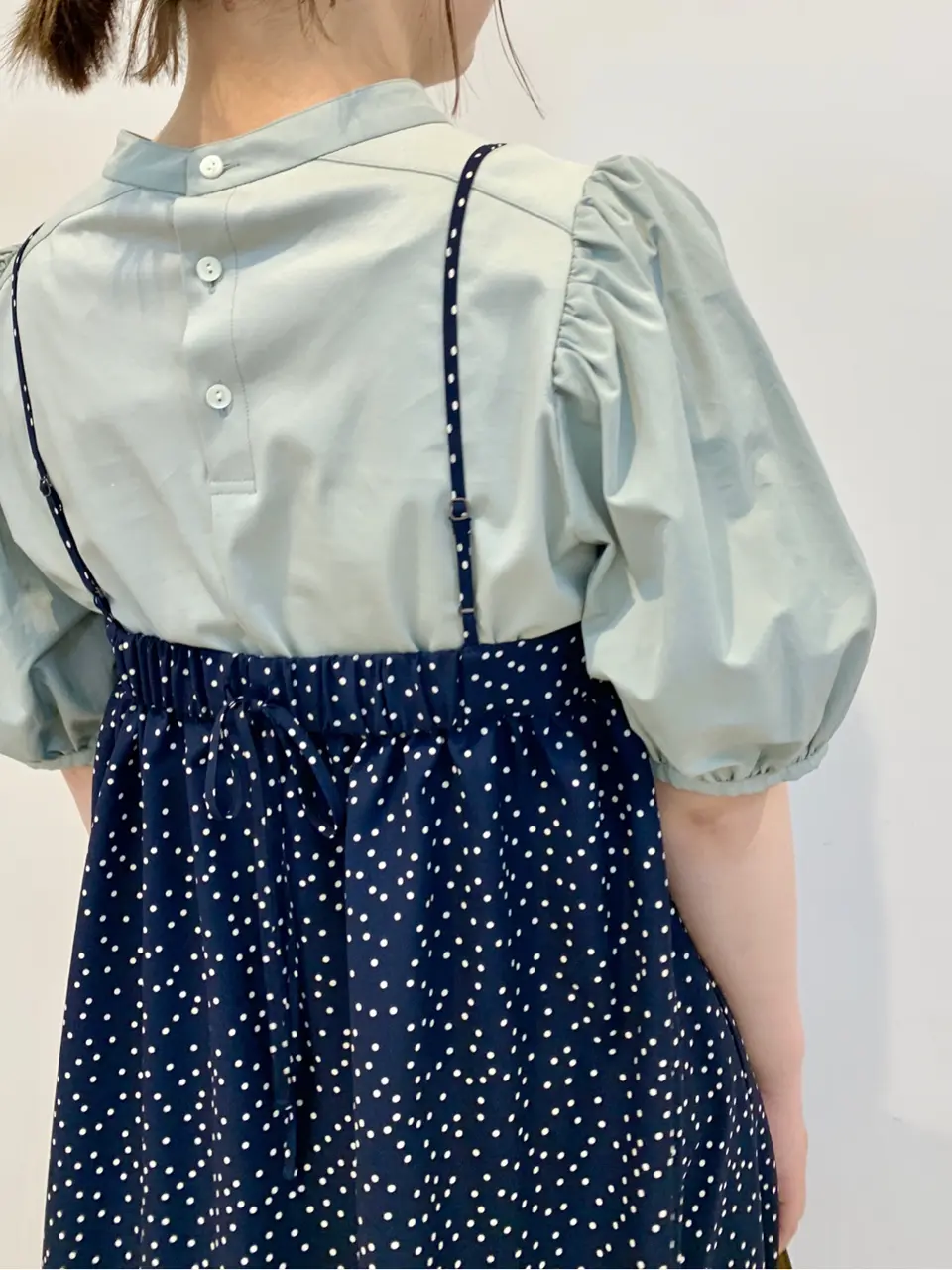 組曲 石井 コーディネート画像