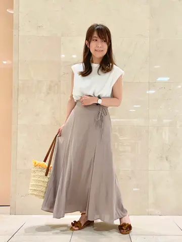 組曲 井上 コーディネート画像