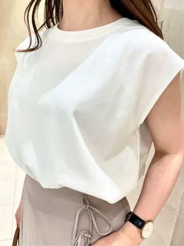 組曲 井上 コーディネート画像