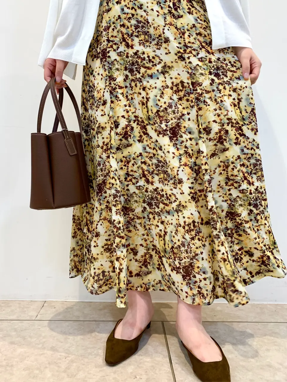 組曲 石井 コーディネート画像