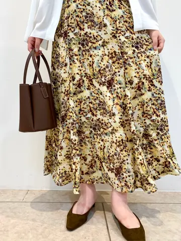 組曲 石井 コーディネート画像