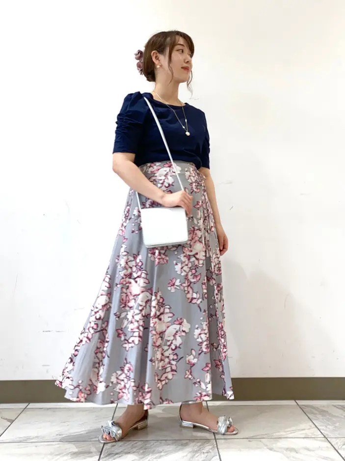 組曲 田中 コーディネート画像