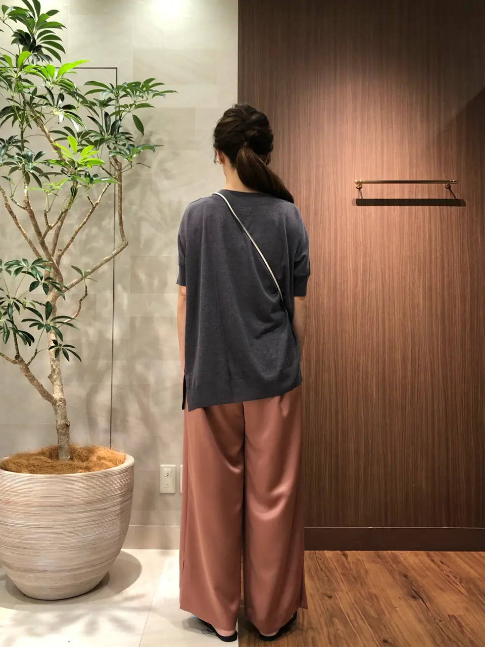 組曲 スタッフ コーディネート画像