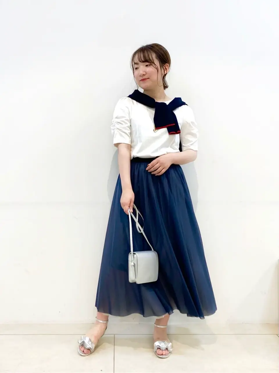 組曲 石井 コーディネート画像