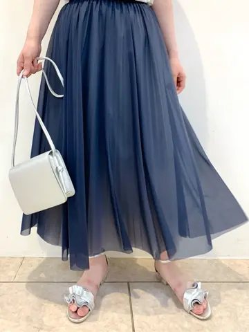 組曲 石井 コーディネート画像