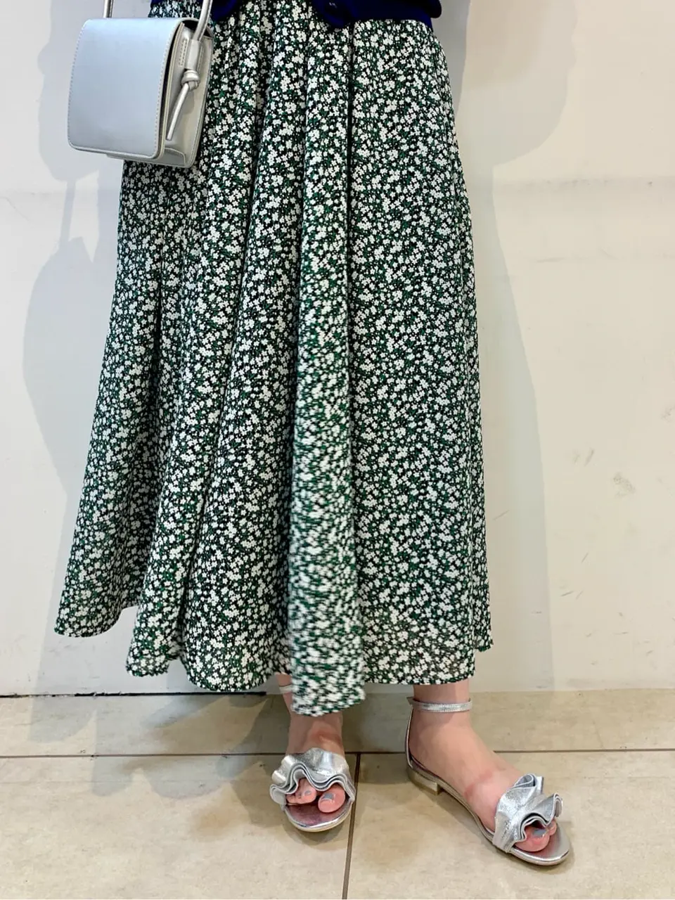 組曲 石井 コーディネート画像