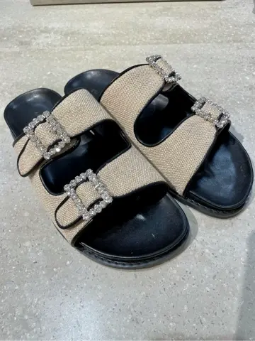 組曲 井上 コーディネート画像