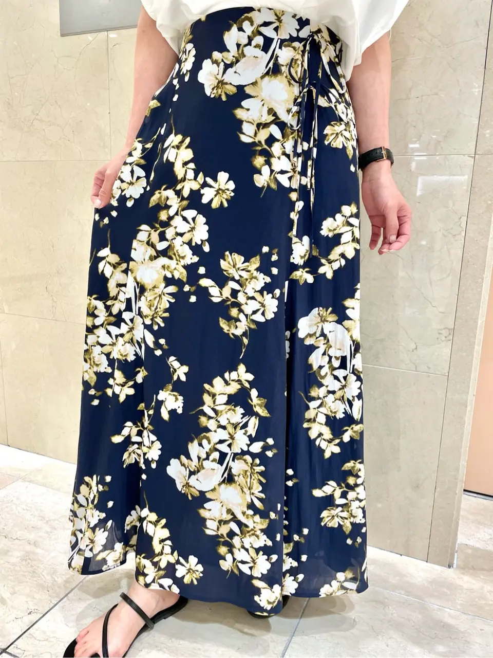 組曲 井上 コーディネート画像