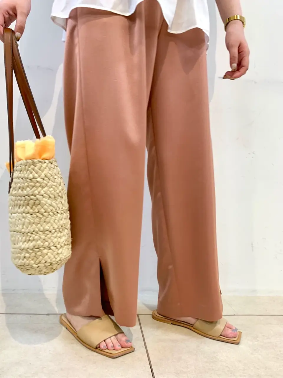 組曲 石井 コーディネート画像