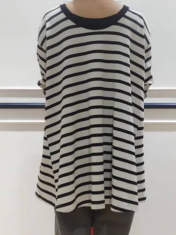 組曲 井上 コーディネート画像