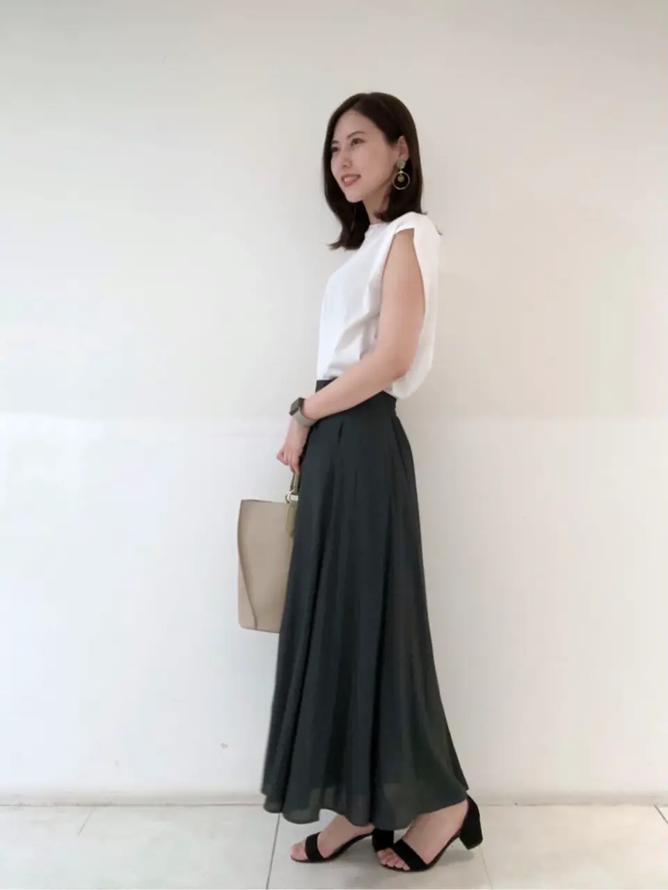 組曲 岩田 コーディネート画像