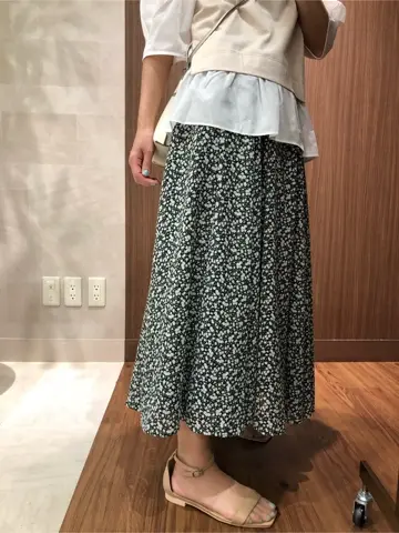 組曲 スタッフ コーディネート画像