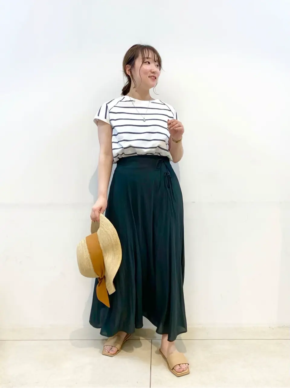 組曲 石井 コーディネート画像