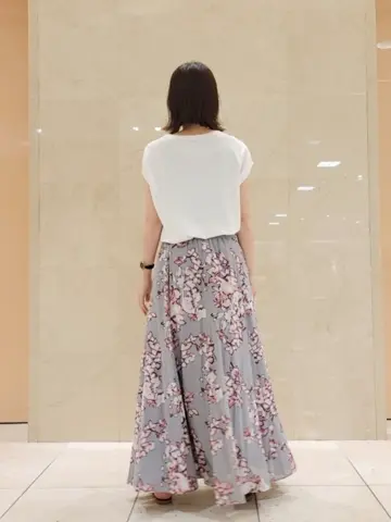 組曲 井上 コーディネート画像