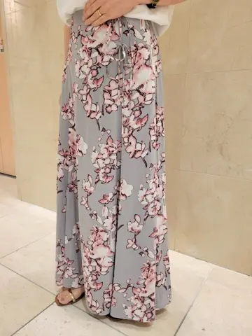 組曲 井上 コーディネート画像