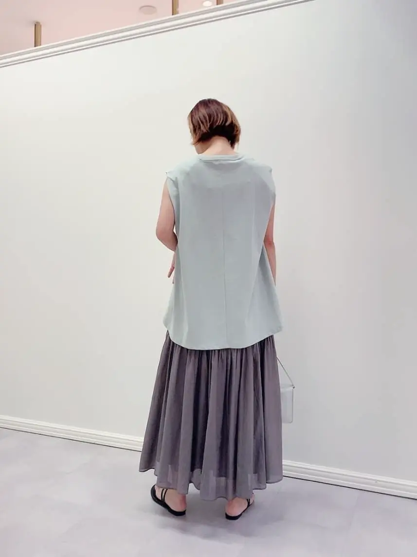 組曲 スタッフ コーディネート画像