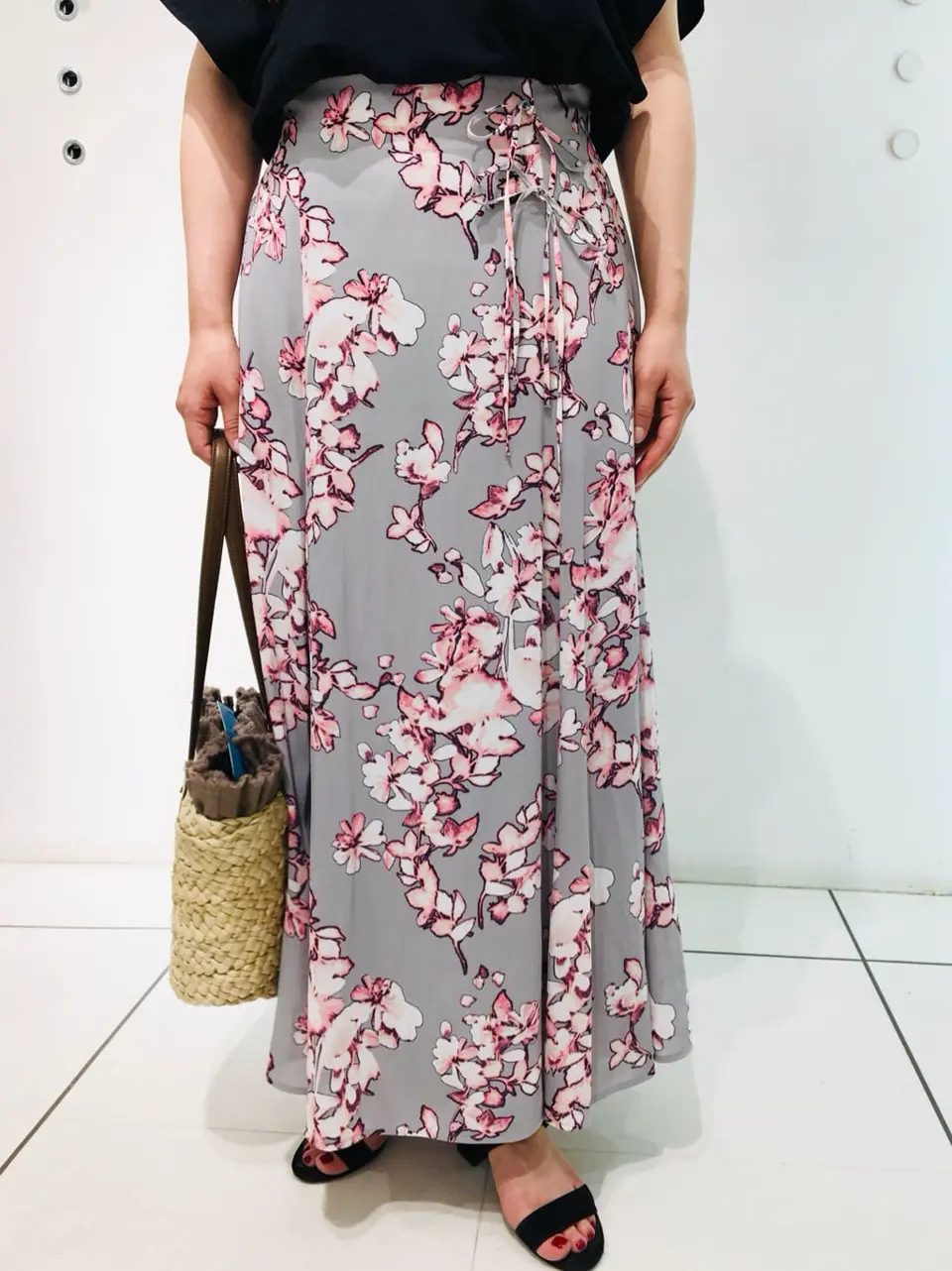 組曲 スタッフ コーディネート画像