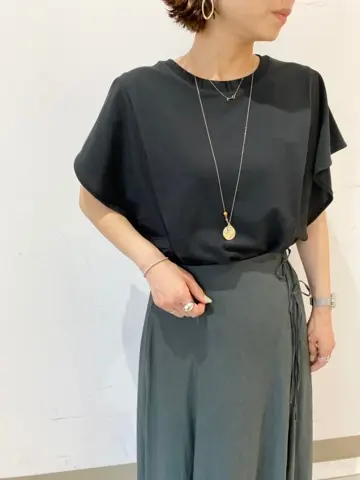 組曲 豊島 コーディネート画像