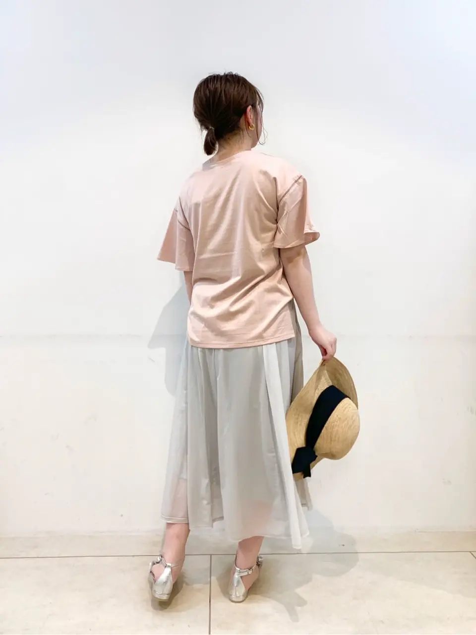 組曲 石井 コーディネート画像