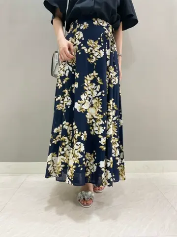 組曲 スタッフ コーディネート画像