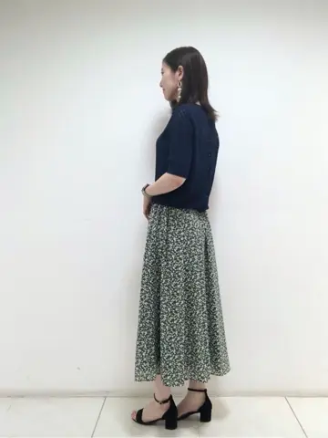 組曲 岩田 コーディネート画像